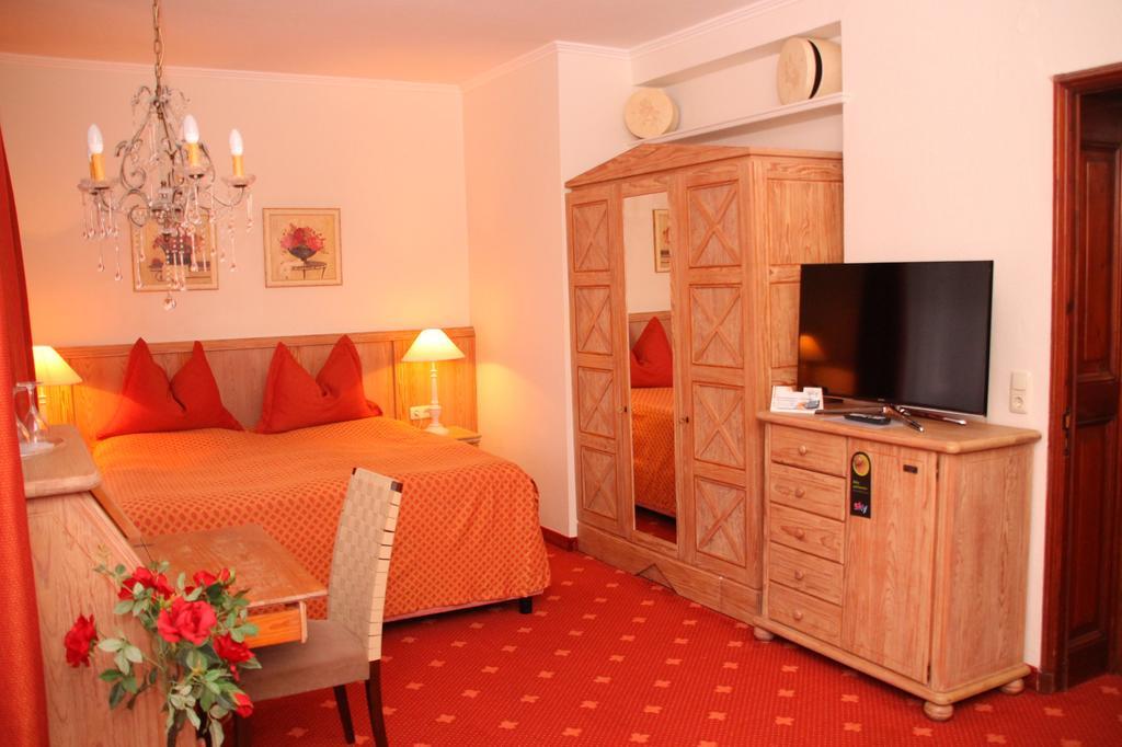 טימנדורפר שטרנד Romantik Im Hotel Villa Roehl מראה חיצוני תמונה