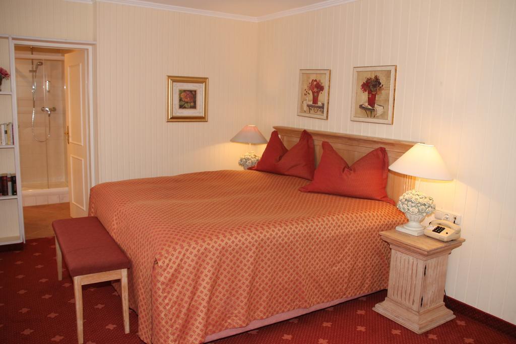 טימנדורפר שטרנד Romantik Im Hotel Villa Roehl חדר תמונה